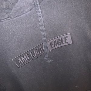 American eagle black sweatshirt